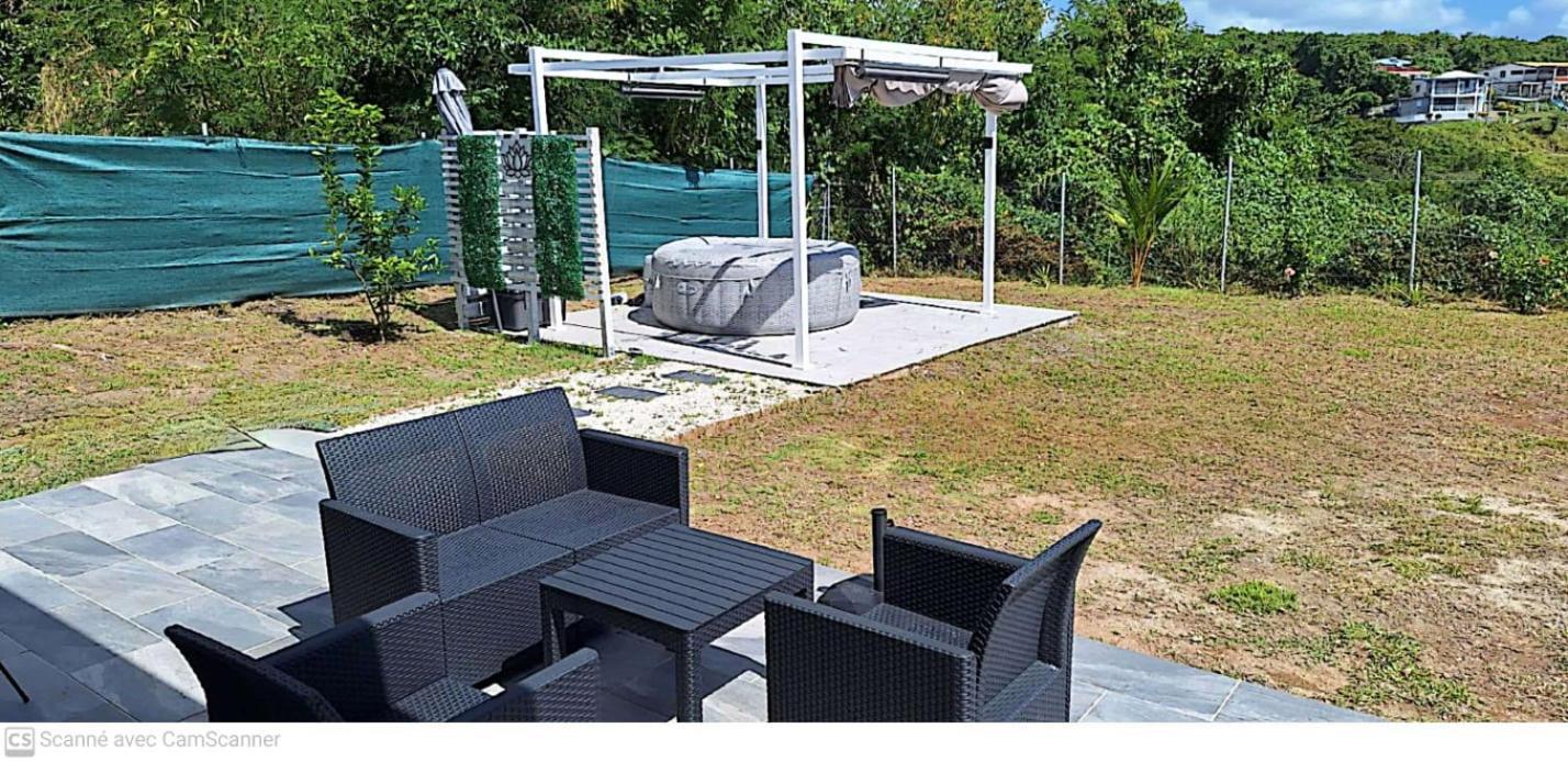 Villa Cherry لو ديامانت المظهر الخارجي الصورة